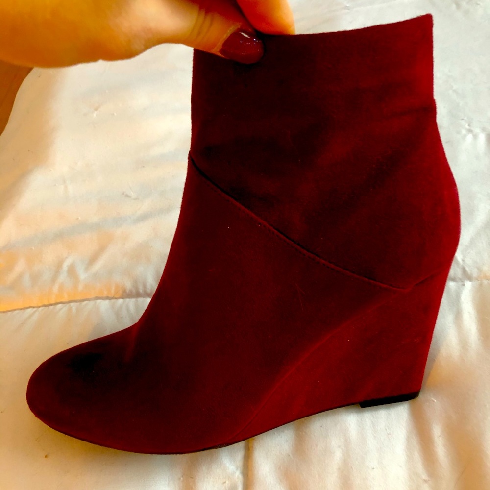 Payless bogo faux suede platform booties
